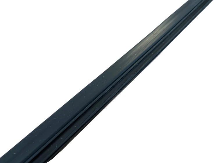 NOWA Uszczelka szyby tył tylnej BMW seria 5 E60 sedan 51317027916