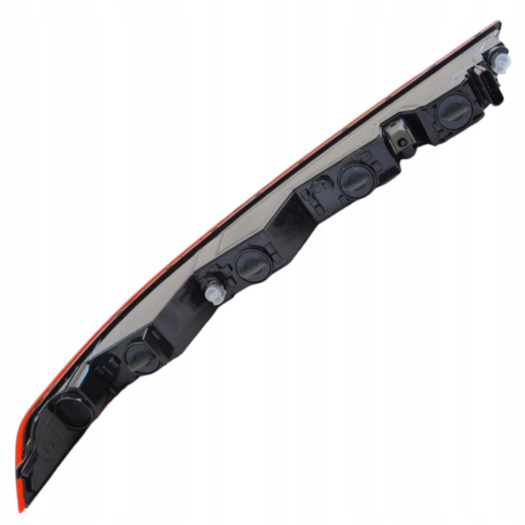 LAMPA ZDERZAKA TYLNEGO TYŁ PRAWA PRZECIWMGIELNA AUDI Q5 80A 16-20 80A945070