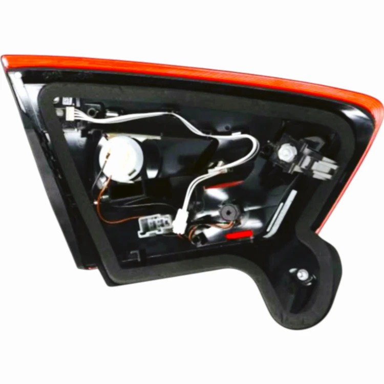 FORD MONDEO MK4 2010-2014 LED SEDAN LAMPA TYLNA WEWNĘTRZNA PRAWA 1744243