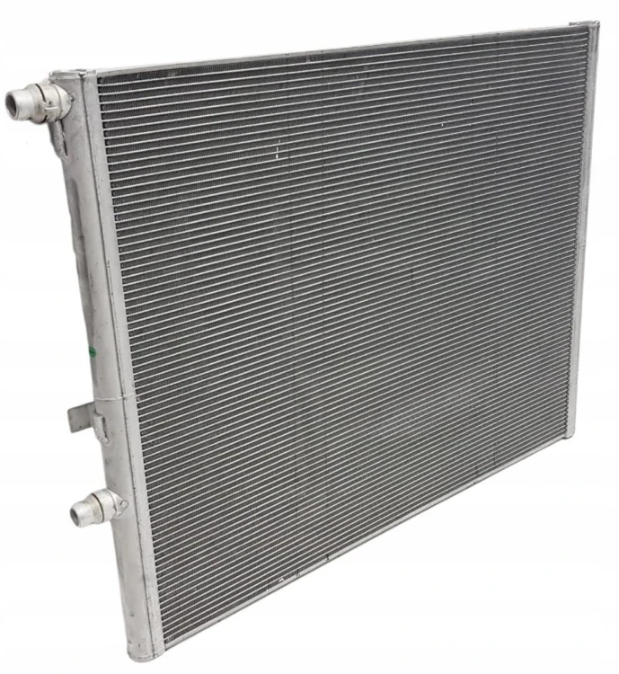 Chłodnica NISKICH TEMPERATUR BMW 5 G30 G31 6 G32 7 G11 G12 17118484638