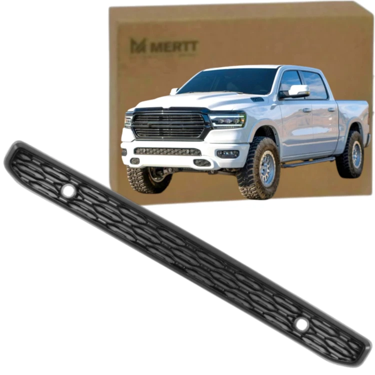 ATRAPA KRATKA środkowa ZDERZAKa DÓŁ PDC 68414138AA DODGE RAM 1500 2019-