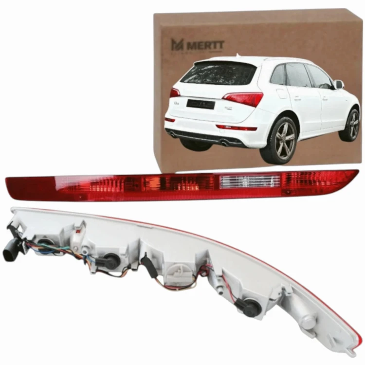 AUDI Q5 LAMPA TYLNA W ZDERZAKU PRZECIWMGIELNA 8R0945095 2008-2016 LEWA