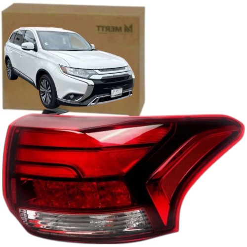 LAMPA TYLNA PRAWA 8330B174, 8330A998 MITSUBISHI OUTLANDER 2015-2021