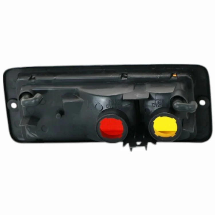 MITSUBISHI PAJERO II 1991-2000 Lampa tylna lewa MB861939 MB683963