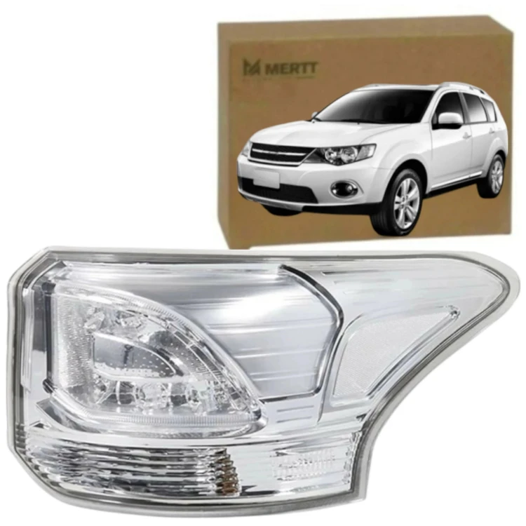 LAMPA TYLNA PRAWA LED Z LISTWĄ ŻARÓWKOWĄ 8330A790 MITSUBISHI OUTLANDER 2013