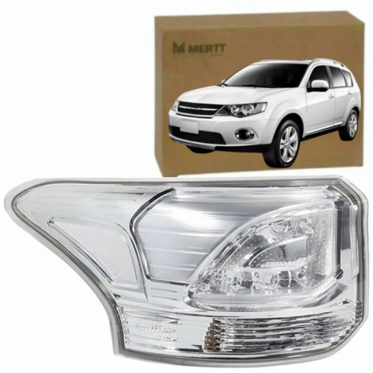 MITSUBISHI OUTLANDER 2013- LAMPA TYLNA LEWA LED Z LISTWĄ ŻARÓWKOWĄ 8330A789