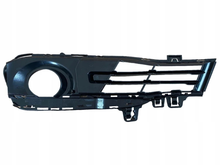 KRATKA PRAWA atrapa zderzaka przód BMW 3 F30 F31 LCI LIFT 2015+ 51117396878
