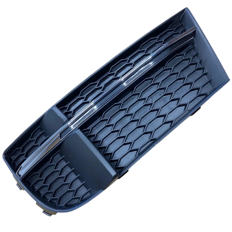 ATRAPA zderzaka PRAWA kratka CZARNA zaślepka AUDI A3 8V 16-20 S LINE lift