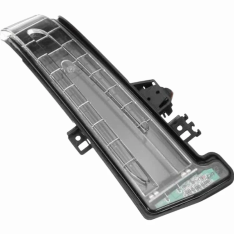 Mercedes W176 W246 W204 W212 C218 Kierunkowskaz migacz w Lusterku PRAWY