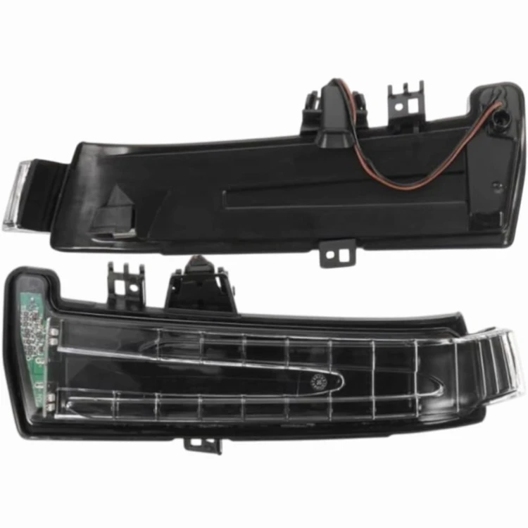 Kierunkowskaz migacz w Lusterku Lewy do Mercedes W176 W246 W204 W212 C218
