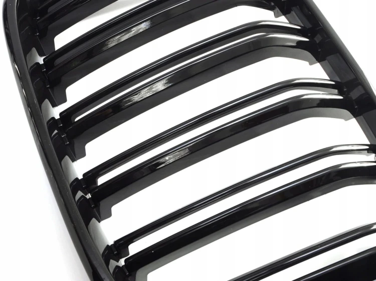 BMW X3 G01 X4 G02 Atrapa Nerki Grill Czarny Połysk 2szt M-Performance