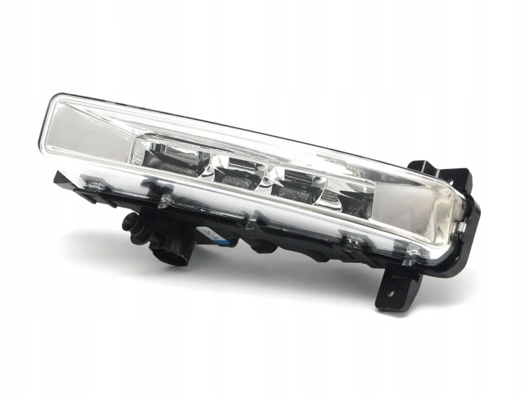 HALOGEN lampa przeciwmgielna LEWA BMW 5 G30 G31 6 G32 2017+