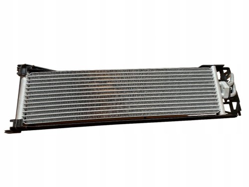Chłodnica oleju 17218642748 BMW X5 G05 X6 G06 X7 3.0 40i 2019+