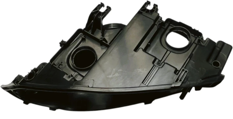 puszka OBUDOWA LAMPY reflektora przód PRAWY A4 B8 2012-2015