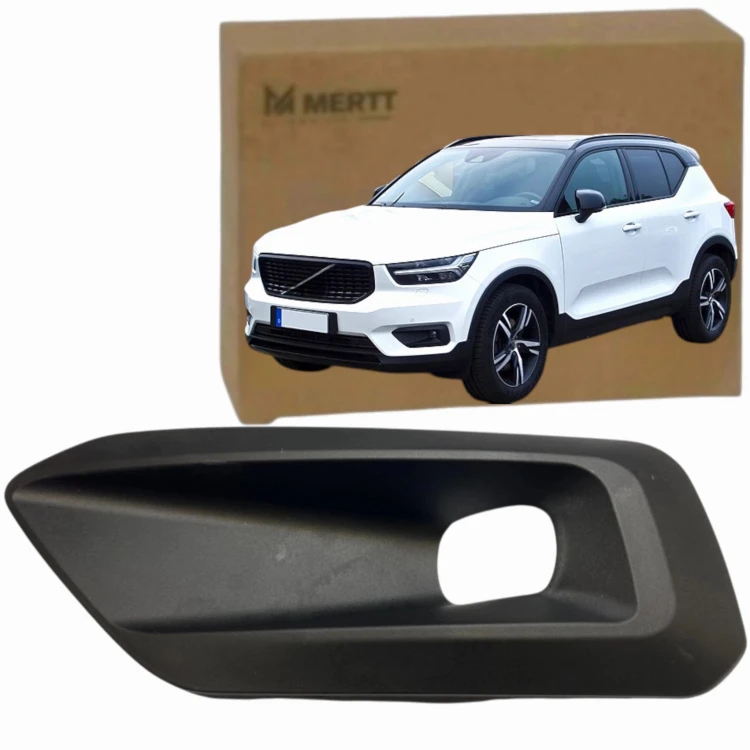 KRATKA LEWA atrapa zderzaka zaślepka halogen VOLVO XC40 2017-2022 31449343