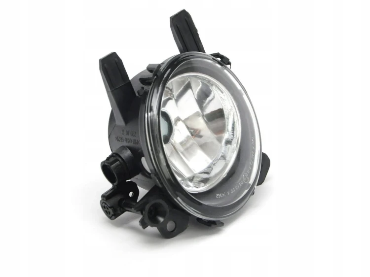 BMW F20 F21 F30 F31 F32 F34 F32 F33 F36 HALOGEN lampa przeciwmgielna PRAWY