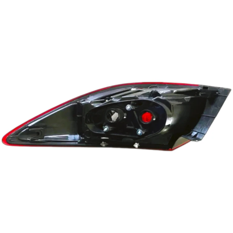 LAMPA TYLNA ZEWNĘTRZNA LEWA KD5451160C KD5451160D MAZDA CX-5 2012-2017