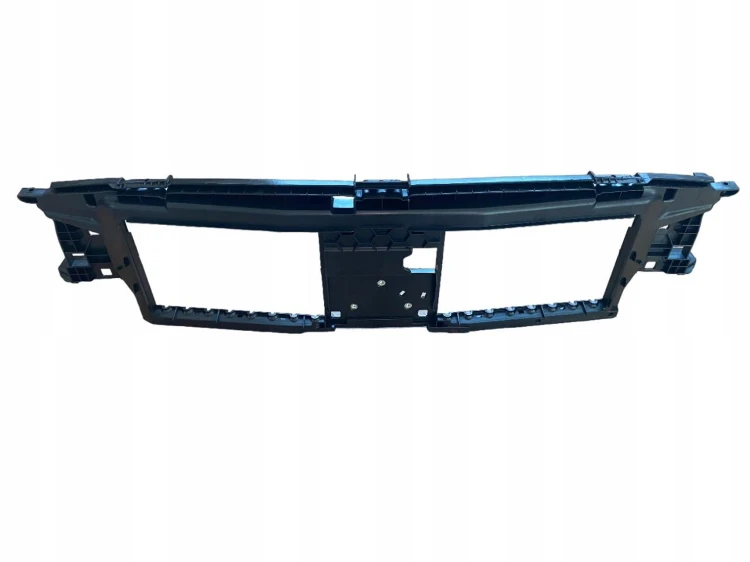 pas WZMOCNIENIE PRZEDNIE kierownica powietrza mercedes C W206 A2066200101