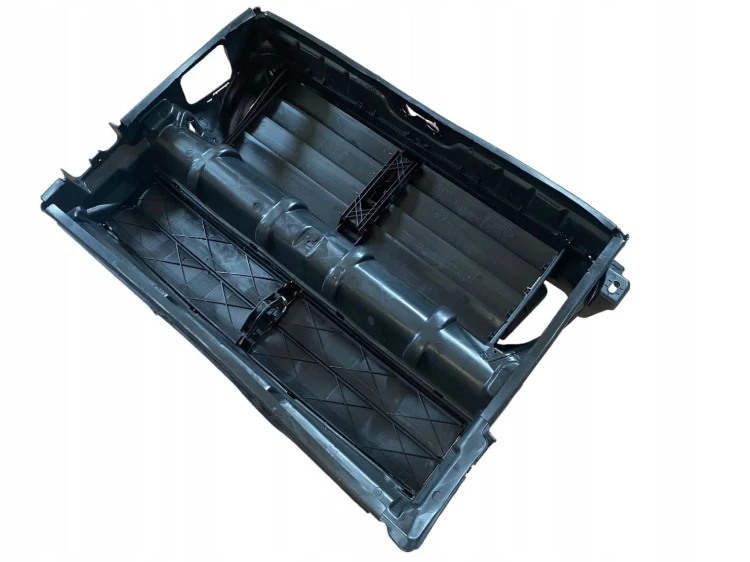 PAS PRZEDNI – BMW 5 F10/F11 2009+ - 51747200824