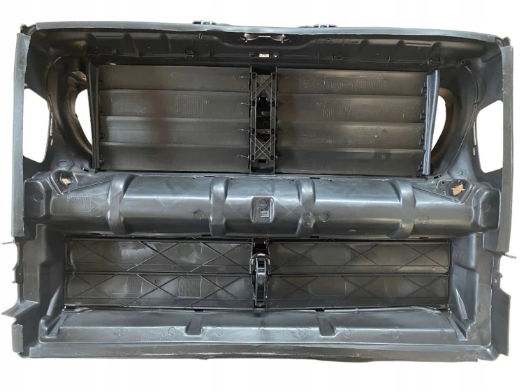 PAS PRZEDNI – BMW 5 F10/F11 2009+ - 51747200824