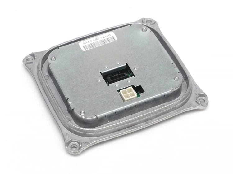 BMW 3 E90 E91 E92 E93 X3 E83 PRZETWORNICA STARTER KSENON XENON 63117182520