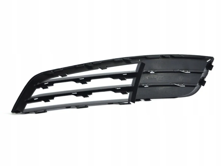 KRATKA ATRAPA zaślepka przednia PRAWA AUDI A8 D4 2009-2013 CZARNY POŁYSK