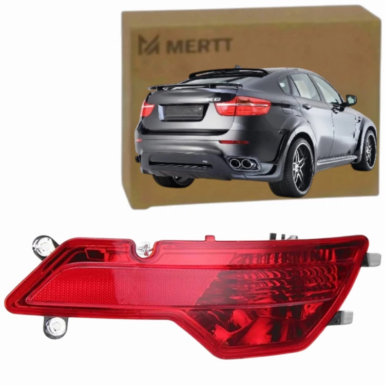 BMW X6 E71 2007-2014 LAMPA PRZECIWMGIELNA TYŁ LEWA Z ODBLASKIEM 63147187219
