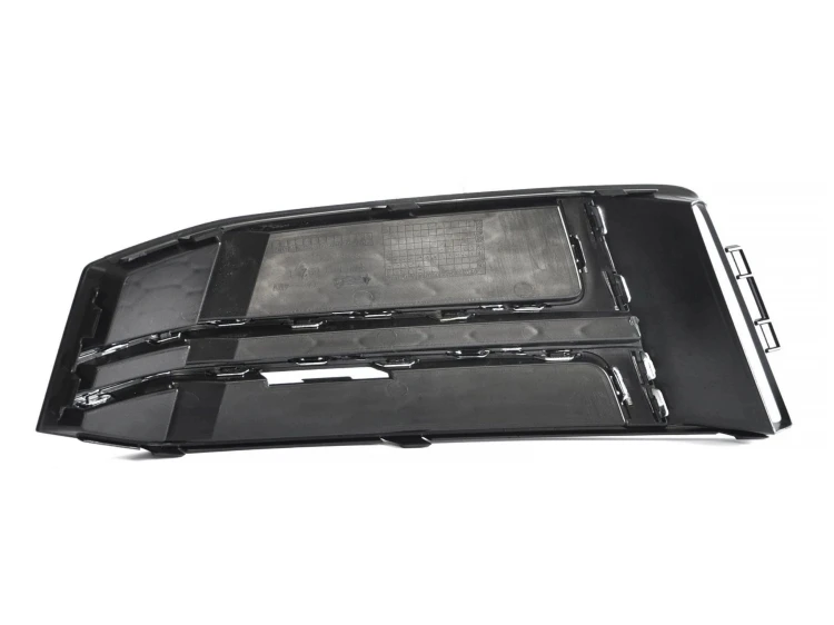 AUDI A4 B9 2015-2019 S LINE ATRAPA KRATKA ZDERZAKA CHROM ZAŚLEPKA 8W0807682