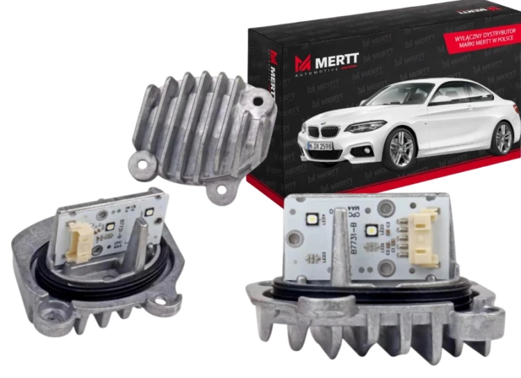 ZESTAW BMW F22 F23 MODUŁ LED JEŻ ŚWIATEŁ DRL REFLEKTORÓW XENON PRAWA+LEWA