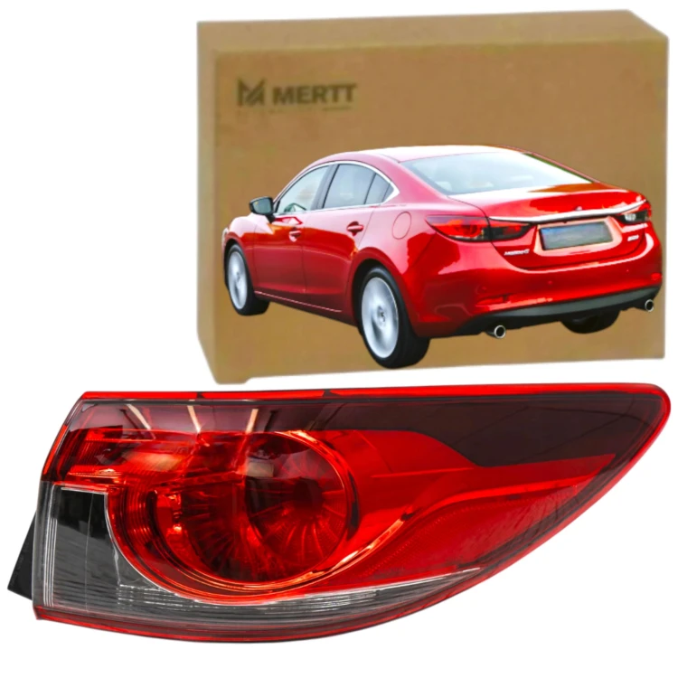 SEDAN LAMPY W BŁOTNIK TYLNE LEWA PRAWA MAZDA 6 III GJ 2012-2018 KOMPLET