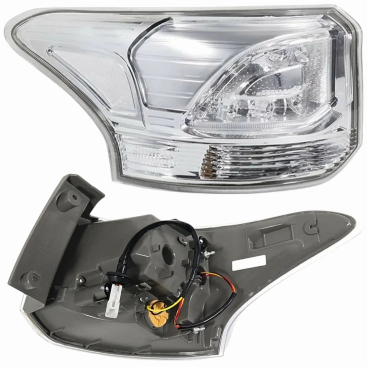 MITSUBISHI OUTLANDER 2013- LAMPA TYLNA LEWA PRAWA LED Z LISTWĄ ŻARÓWKOWĄ