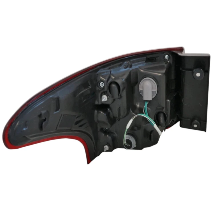 LAMPA TYLNA PRAWA LEWA 8330B174 8330B173 MITSUBISHI OUTLANDER 2015-2021