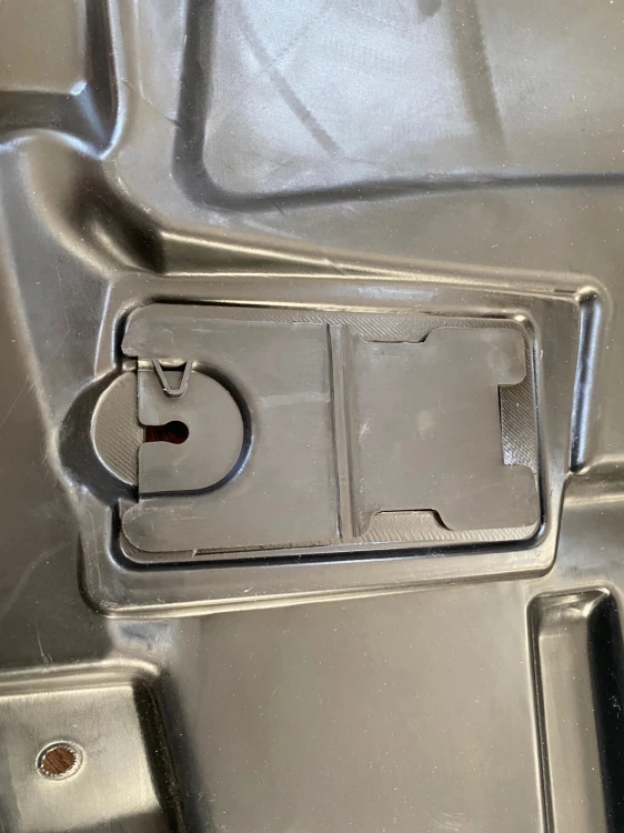 NADKOLE zakole przednie część przednia MERCEDES W213 16-20 PRAWE LEWE KPL.